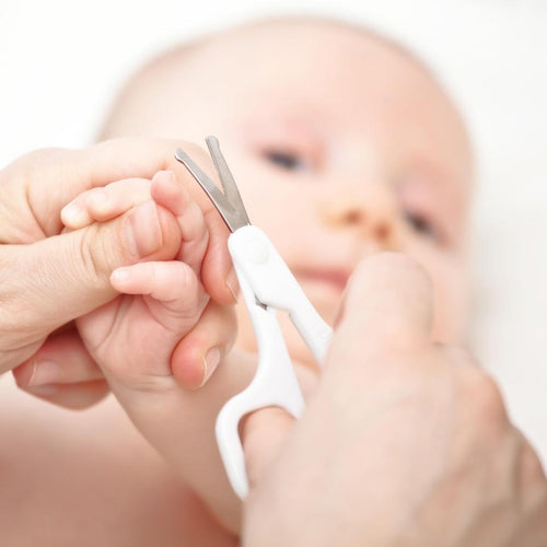 ¿cómo cortar las uñas a un bebé? - solucionesbanohub.compaña - 1