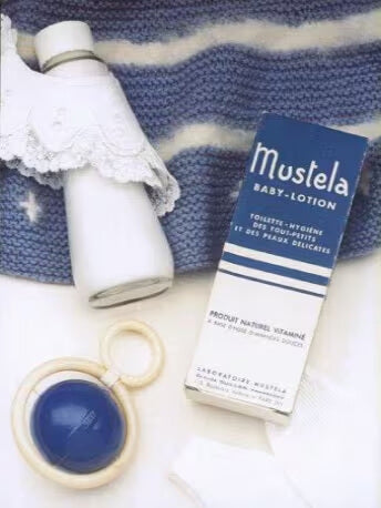 Mustela1_Our_Story_1957_Creation - solucionesbanohub.compaña - 1