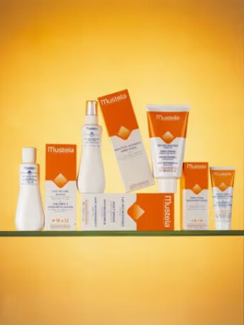 Mustela2_Our_Story_1960_First_Sunscreen - solucionesbanohub.compaña - 1