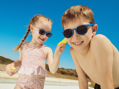 Gafas de sol azul para niños de 6 a 10 años con lentes polarizadas y protección UV400. - solucionesbanohub.compaña - 9