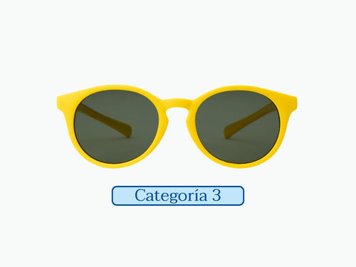 Gafas de sol niño 6-10 años de color amarillo y forma redonda, hechas con materiales reciclados y con cristal polarizado de categoría 3 y protección UV400. - solucionesbanohub.compaña - 6