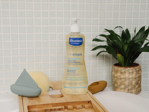 El envase de 500ml del Aceite de ducha y baño Stelatopia permite un uso familiar, desde el nacimiento - solucionesbanohub.compaña - 7