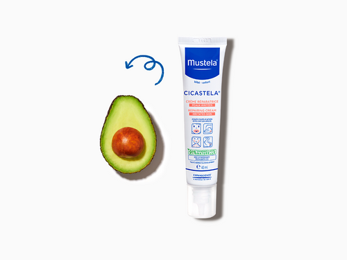 Bote de 40ml de crema reparadora para bebés de Mustela, con ingredientes naturales como el aguacate bio - solucionesbanohub.compaña - 4